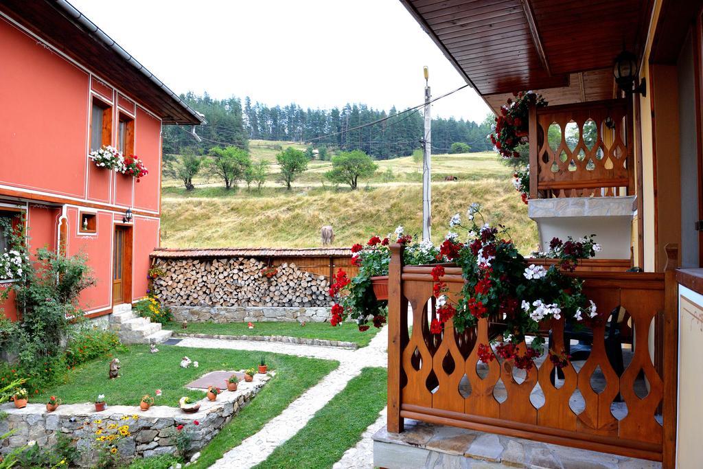 Guest House Mavrudieva Копривштиця Екстер'єр фото
